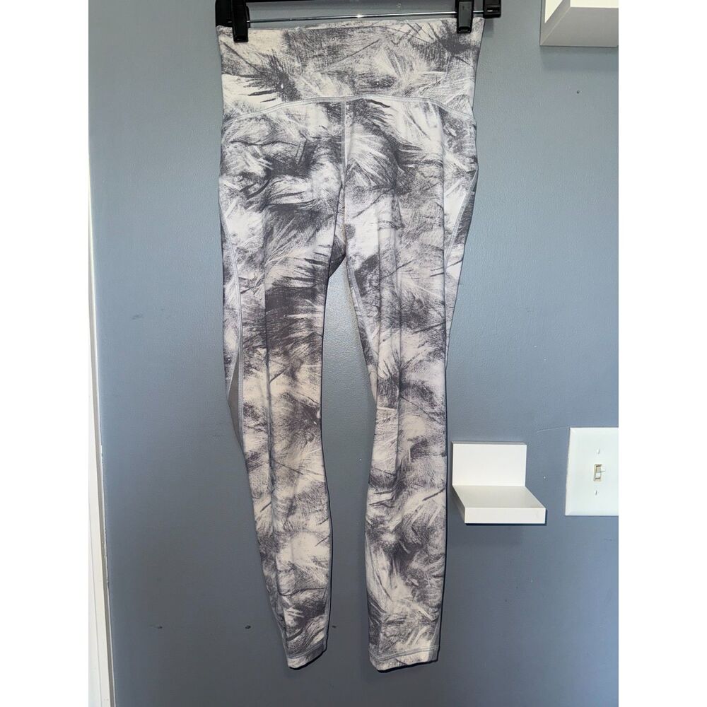 Lululemon Train Times 7/8 Mesh Panel Grey & White Leggings | Size 6 | Activewear